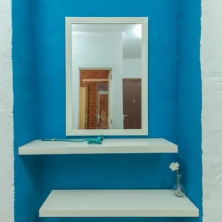 Beautiful Flat With Balcony And Wifi In Center *